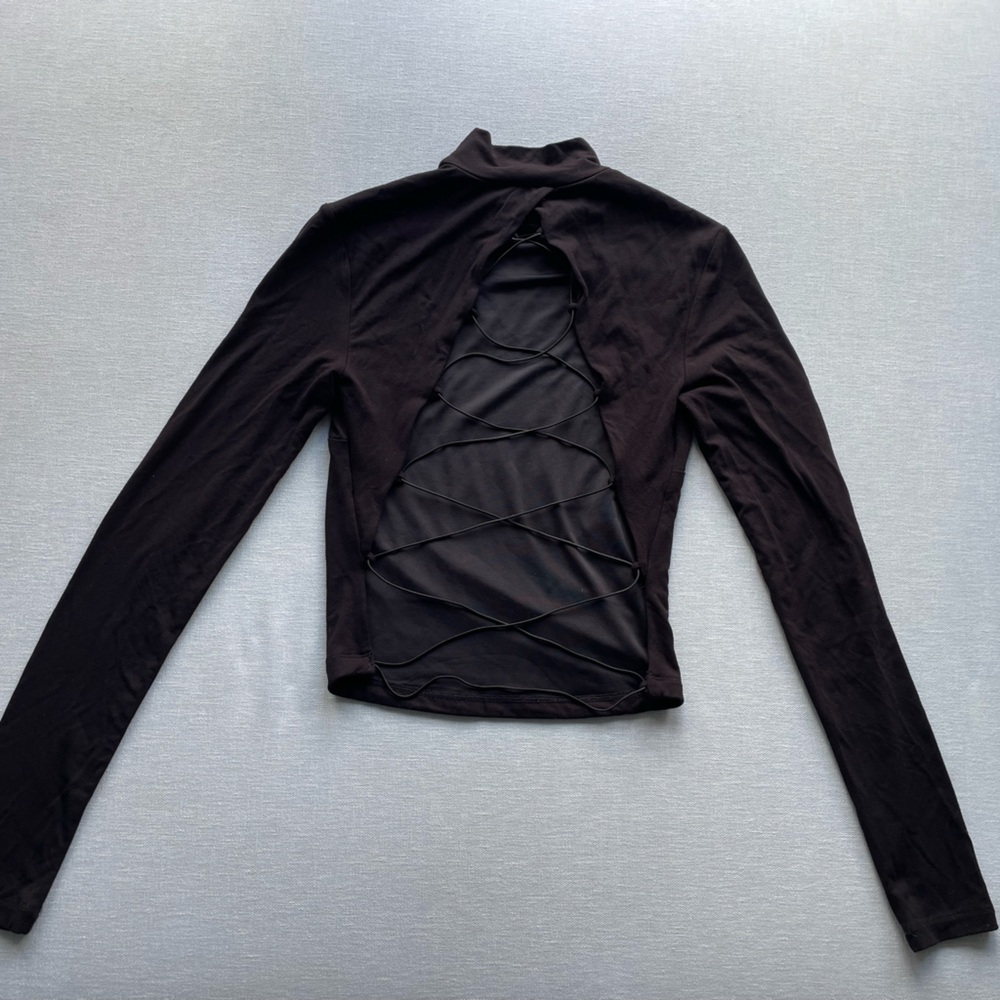Dynamite Black Open-Back Mock/Turtlenecky Long Sleeve - no size